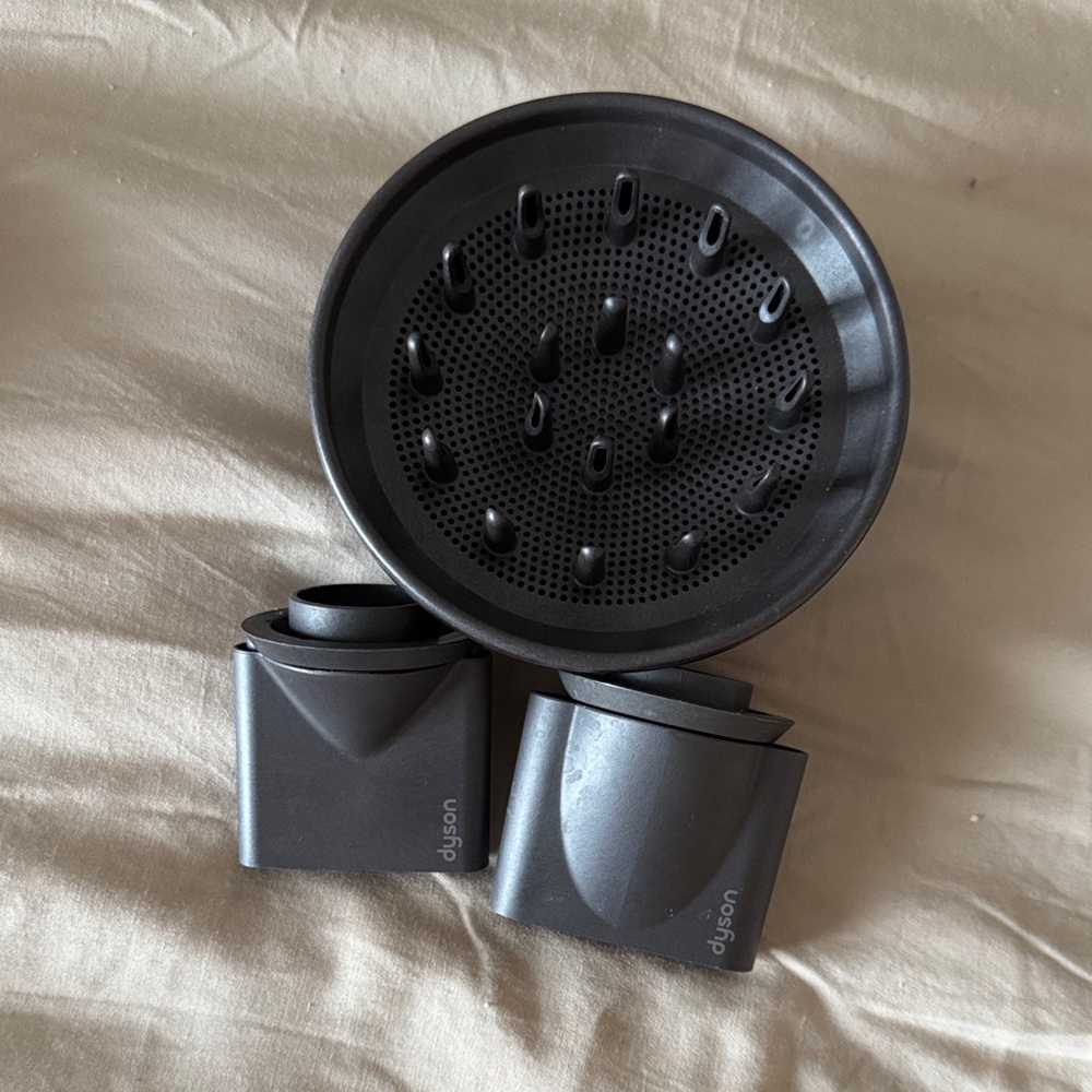 Dyson Hair Dryer Set - Black and Pink - Picture 6 of 6